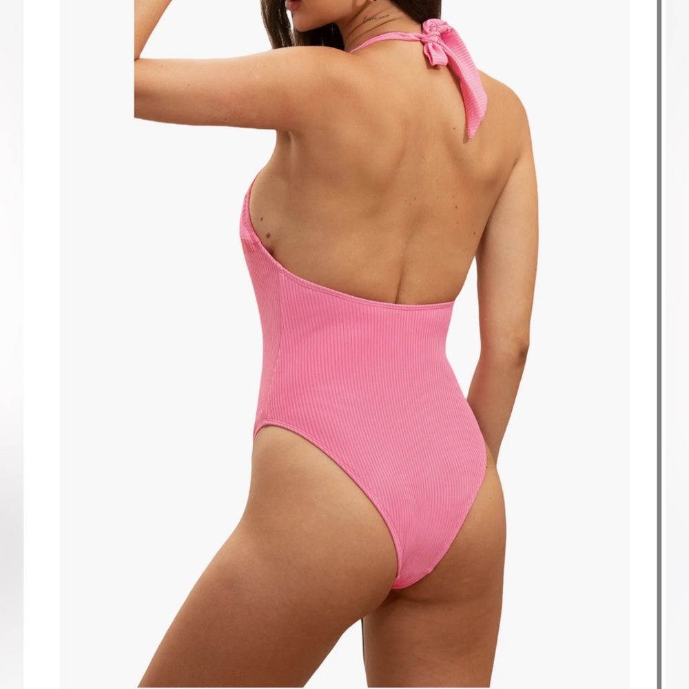 Cupshe Sunbream Ribbed Halter Plunge One-Piece Swimsuit - Picture 3 of 3